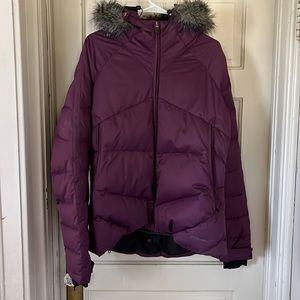 Columbia ski/winter coat.  Gently used. Size Large